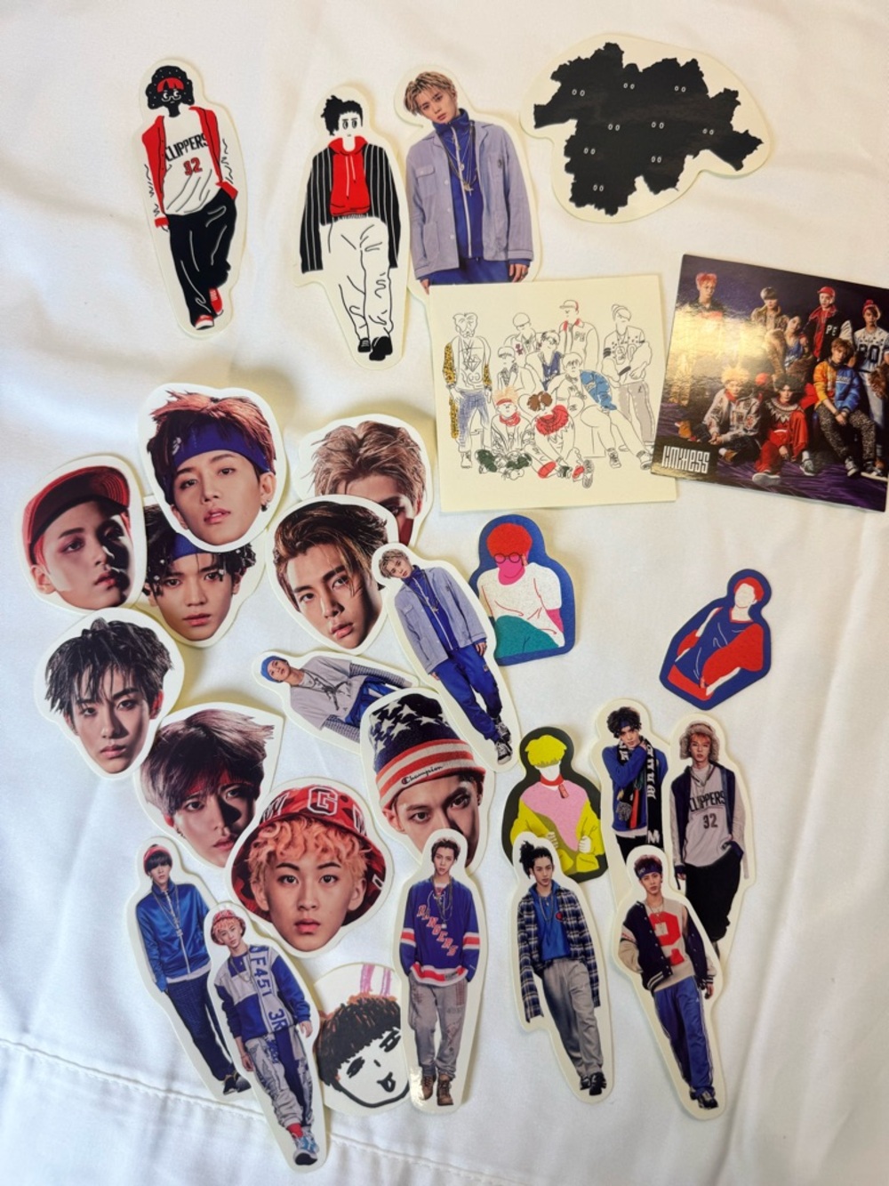 NCT 127 Limitless CD Album Set with stickers, photos, and lots more - Picture 10 of 16